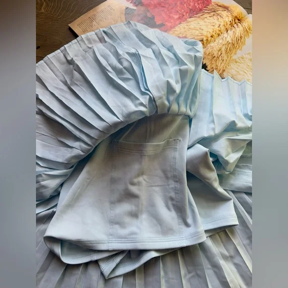 New Fabletics Hot Shot Pleated Skirt/Built-In Shorts Ultra Mini Iced Out Size S - Picture 11 of 13